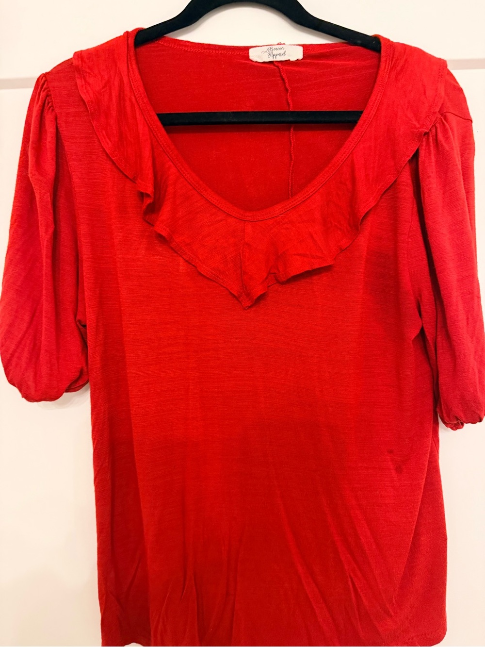 Ruffle V-Neck Short Sleeve Top - Red
